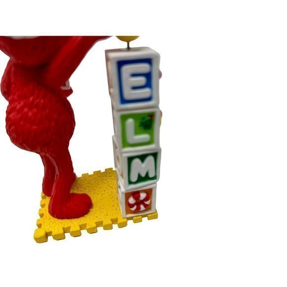 Carlton Heirloom Ornament - Holiday Fun with Elmo - Picture 3 of 8
